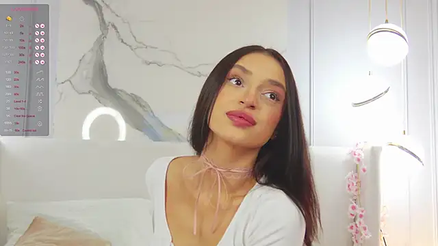 AdoraCortes online show from November 2025 05:07:02 AM