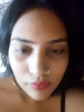 Snapshot of Mahi_Love143 chatting on October 2025 04:04:02 AM Mahi Love143 online show from October 2025 04:04:02 AM