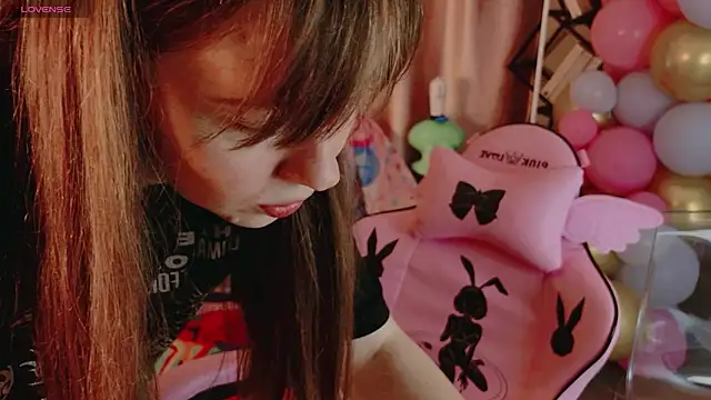 Moon  Bunny online show from June 2026 06:53:02 PM