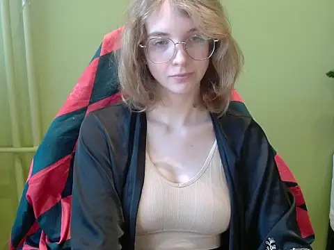 juicyPenny online show from February 2026 07:35:01 AM