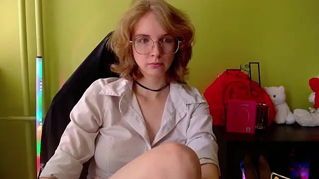 Snapshot of juicyPenny chatting on June 2026 09:23:01 AM juicyPenny online show from June 2026 09:23:01 AM