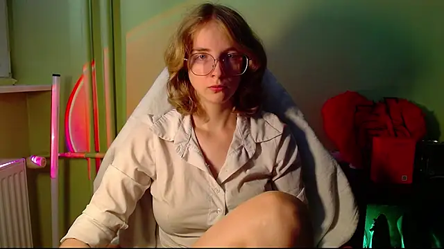 Snapshot of juicyPenny chatting on July 2026 10:40:01 AM juicyPenny online show from July 2026 10:40:01 AM
