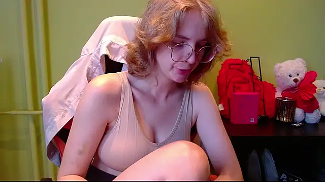 Snapshot of juicyPenny chatting on July 2026 06:28:01 AM juicyPenny online show from July 2026 06:28:01 AM