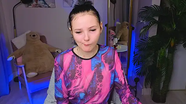 Leila xxBaby online show from November 2025 11:10:01 AM