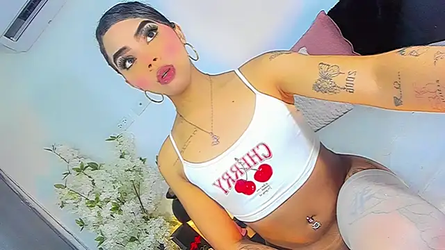 VanessaStonee online show from November 2025 04:44:01 AM