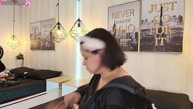 Bluesky 666 online show from November 2025 07:45:02 PM