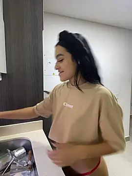 Dakota-Mitchell online show from November 2025 10:20:01 PM