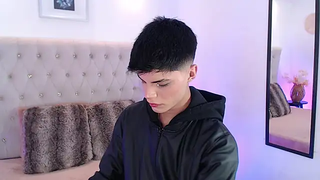 Dulcey  online show from November 2025 04:02:02 AM