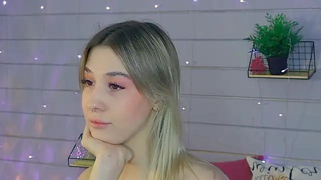 Snapshot of Bella_svon chatting on February 2026 05:22:02 PM Bella svon online show from February 2026 05:22:02 PM