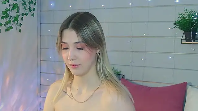 Snapshot of Bella_svon chatting on March 2026 07:57:01 AM Bella svon online show from March 2026 07:57:01 AM