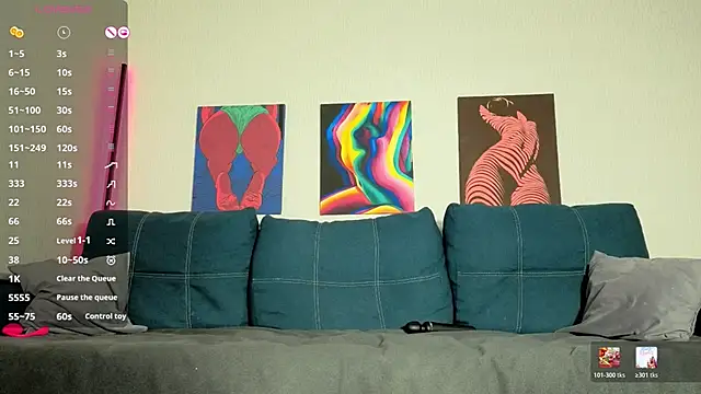 TrixiBell online show from March 2026 04:01:02 AM