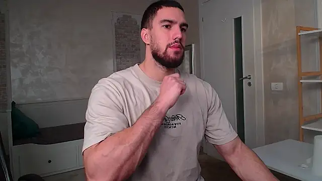 IvanHydee online show from October 2025 05:42:02 AM