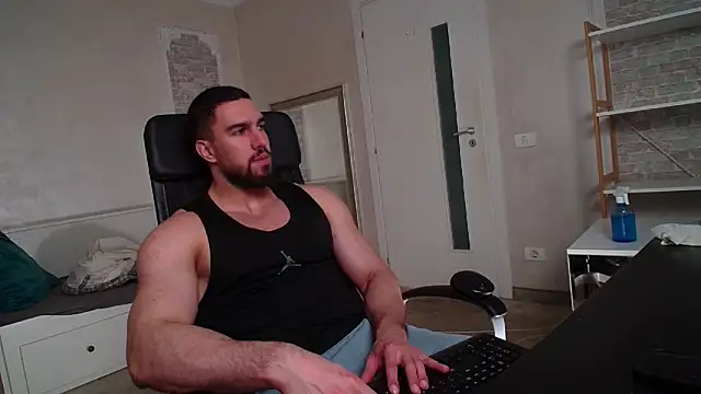 IvanHydee online show from March 2026 05:46:02 AM