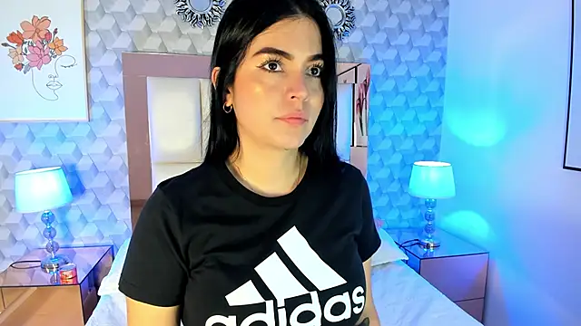 Sasha  sims   online show from October 2025 11:40:01 AM