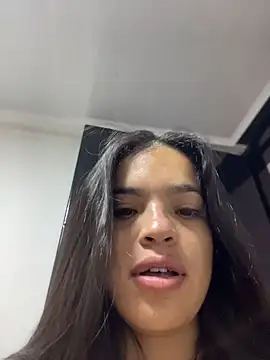 JuanitaMore01 online show from April 2026 09:06:02 PM