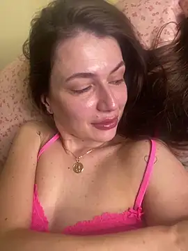 Snapshot of Cute_Erika chatting on December 2025 07:42:02 PM Cute Erika online show from December 2025 07:42:02 PM