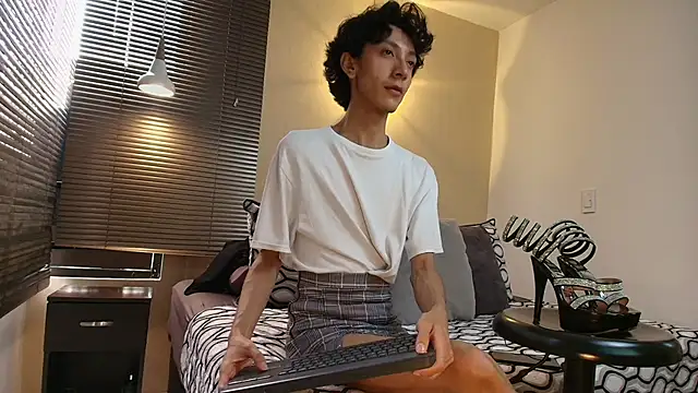 Lucian Morel S online show from October 2025 12:46:01 PM