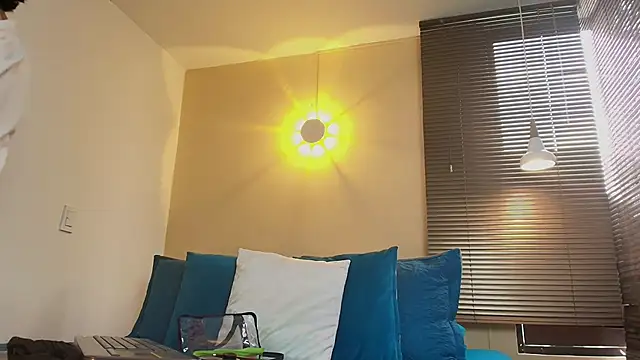 Lucian Morel S online show from October 2025 12:28:02 PM