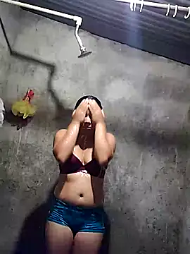 Violethroos online show from September 2025 10:44:01 PM