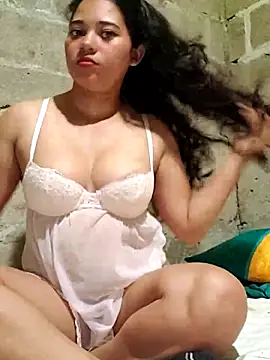 Violethroos online show from November 2025 02:22:01 AM