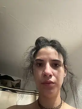 Snapshot of Anna-May97 chatting on February 2026 07:04:01 PM Anna-May97 online show from February 2026 07:04:01 PM