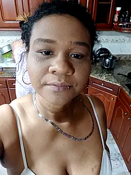 Kymy marquez online show from November 2025 04:32:02 PM