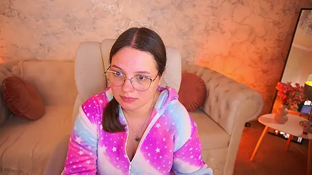 Snapshot of SophieDreamss chatting on September 2025 06:09:02 PM SophieDreamss online show from September 2025 06:09:02 PM