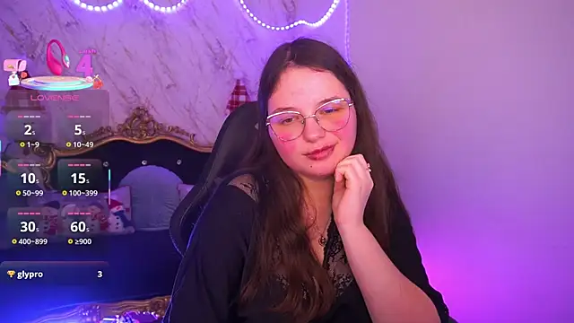 Snapshot of SophieDreamss chatting on December 2025 02:46:02 PM SophieDreamss online show from December 2025 02:46:02 PM