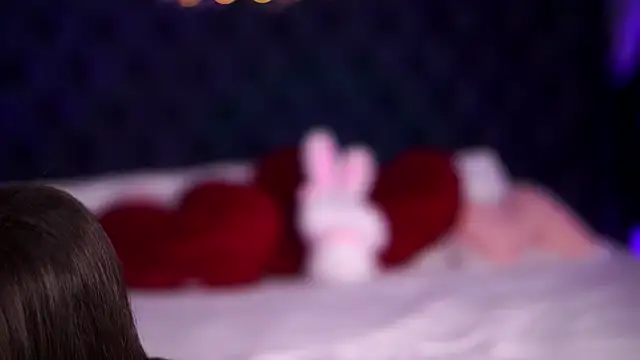 LalaRoze online show from December 2025 07:44:01 PM