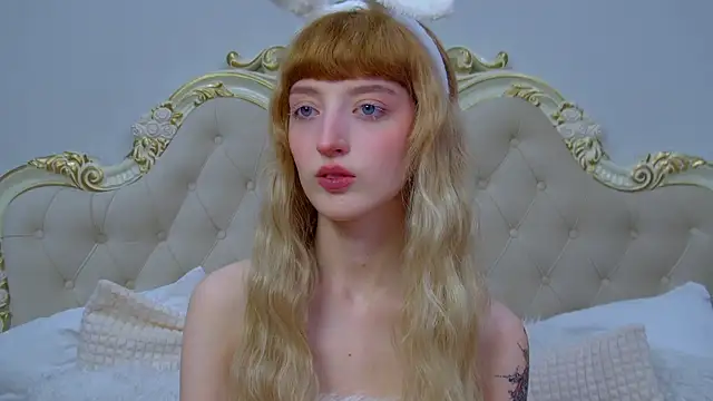 MistyMarlo online show from April 2026 06:44:02 AM