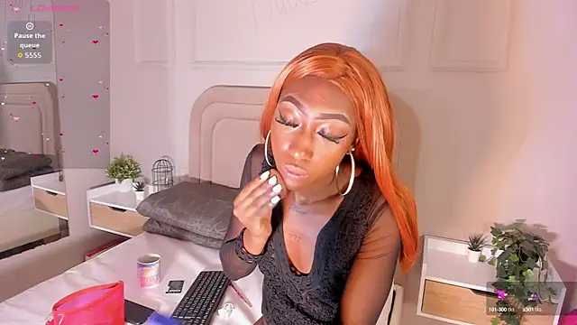 Anamonrroe online show from September 2025 01:57:02 PM