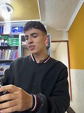 AdrianRinaldi online show from April 2026 07:39:02 PM