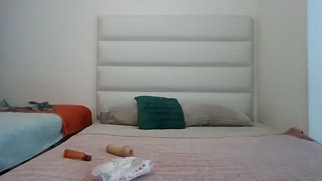 Snapshot of SexyNonnyy chatting on February 2026 05:12:02 AM SexyNonnyy online show from February 2026 05:12:02 AM