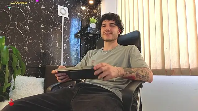 Rafael Mendezz online show from March 2026 07:17:01 PM