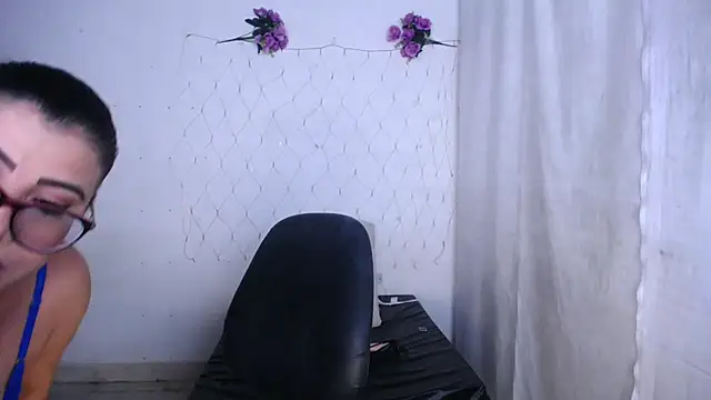 ValeriaHairy online show from February 2026 03:05:01 AM