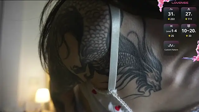 Morena Dolce online show from November 2025 01:17:01 AM