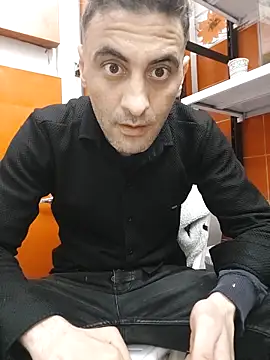 Snapshot of Mahdi99dido chatting on April 2026 07:29:01 PM Mahdi99dido online show from April 2026 07:29:01 PM