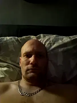 Snapshot of Spaner3300 chatting on October 2025 09:17:02 PM Spaner3300 online show from October 2025 09:17:02 PM