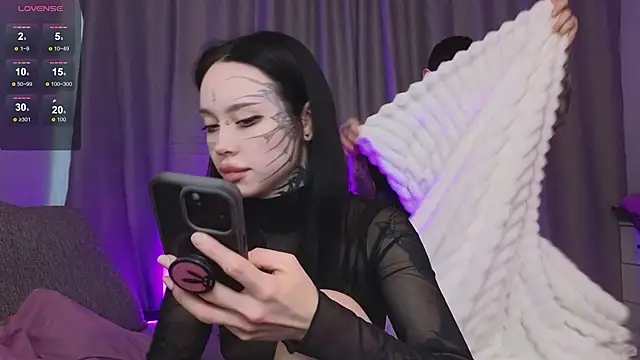 Somniyaa online show from November 2025 10:38:02 AM