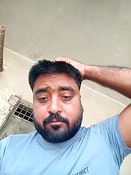 Snapshot of Raju_fuckerr chatting on May 2026 04:07:02 AM Raju fuckerr online show from May 2026 04:07:02 AM