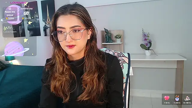 Snapshot of madame_lottie chatting on September 2025 12:30:01 PM madame lottie online show from September 2025 12:30:01 PM