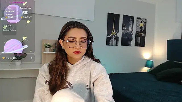 Snapshot of madame_lottie chatting on September 2025 12:42:02 PM madame lottie online show from September 2025 12:42:02 PM