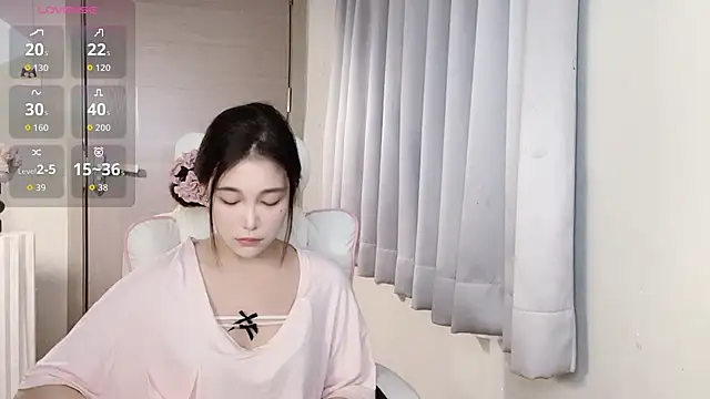 Xiao--Lin online show from September 2025 02:29:02 PM