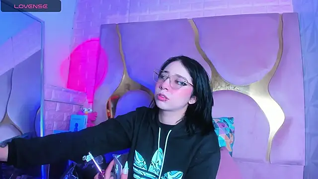 Niina Sissy online show from April 2026 04:50:02 AM