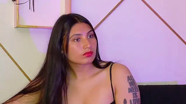 Snapshot of Linda_andrew chatting on November 2025 07:58:01 PM Linda andrew online show from November 2025 07:58:01 PM