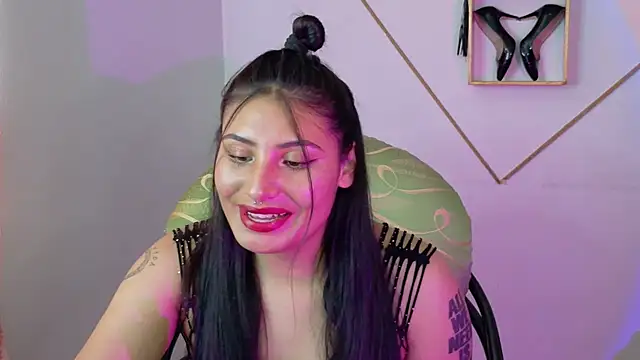 Snapshot of Linda_andrew chatting on January 2026 04:09:02 PM Linda andrew online show from January 2026 04:09:02 PM