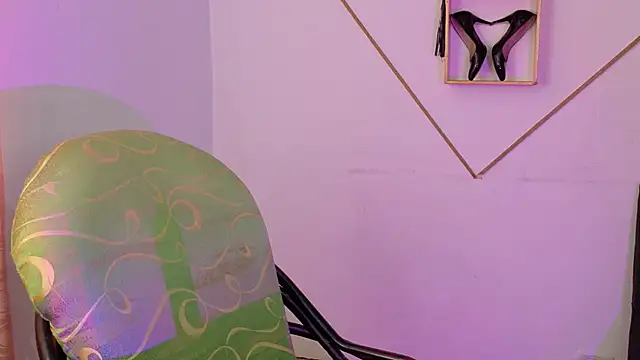 Snapshot of Linda_andrew chatting on January 2026 06:35:02 PM Linda andrew online show from January 2026 06:35:02 PM