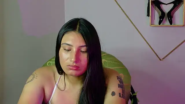 Snapshot of Linda_andrew chatting on February 2026 05:51:01 PM Linda andrew online show from February 2026 05:51:01 PM