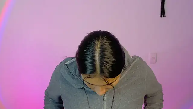 Snapshot of Linda_andrew chatting on February 2026 04:06:01 PM Linda andrew online show from February 2026 04:06:01 PM