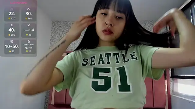 Hanna Lee   online show from September 2025 07:47:01 PM